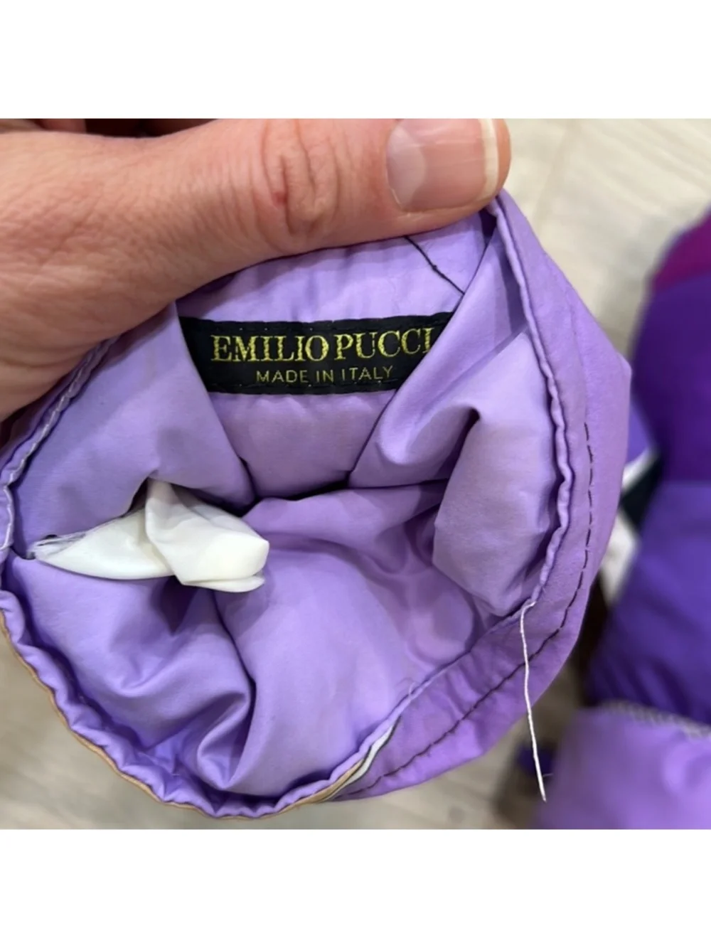 Emilio pucci mittens sz large